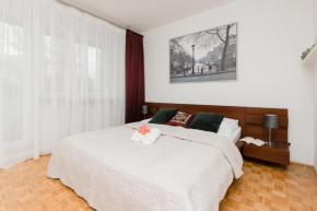 Warsaw Magellana Apartment by Noclegi Renters, Warsaw